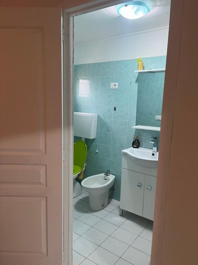 Appartement Via Garibaldi 32 à Vintimille Extérieur photo